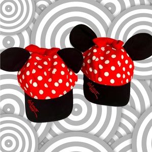 TWO MINNIE MOUSE HATS & REUSABLE MICKEY/MINNIE BAG
